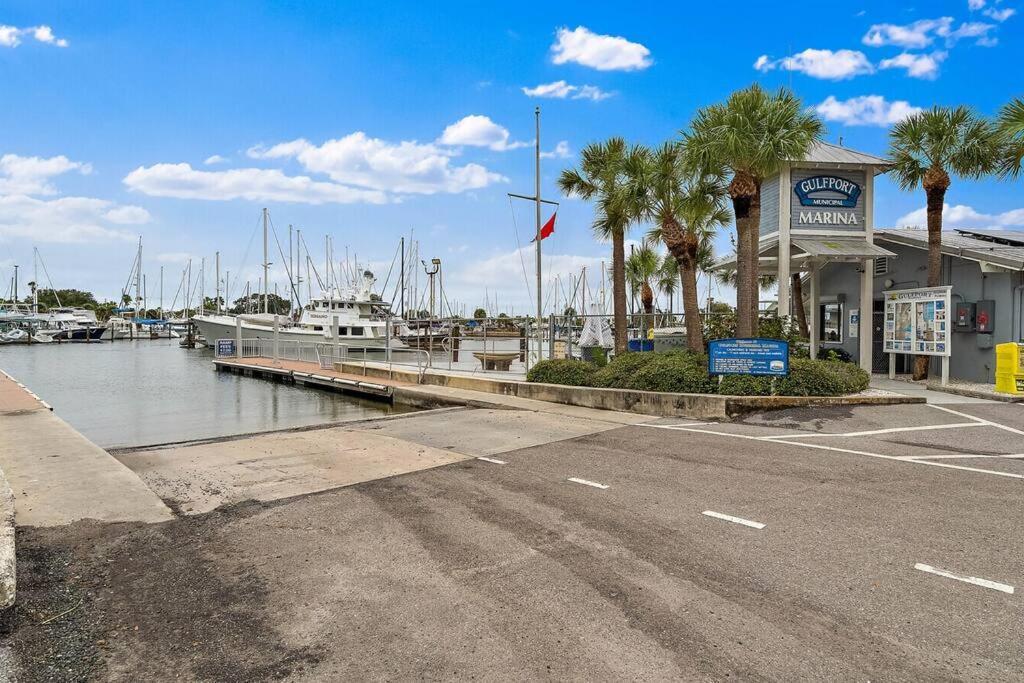 Quaint Gulfport Beach Bungalow St. Petersburg Extérieur photo