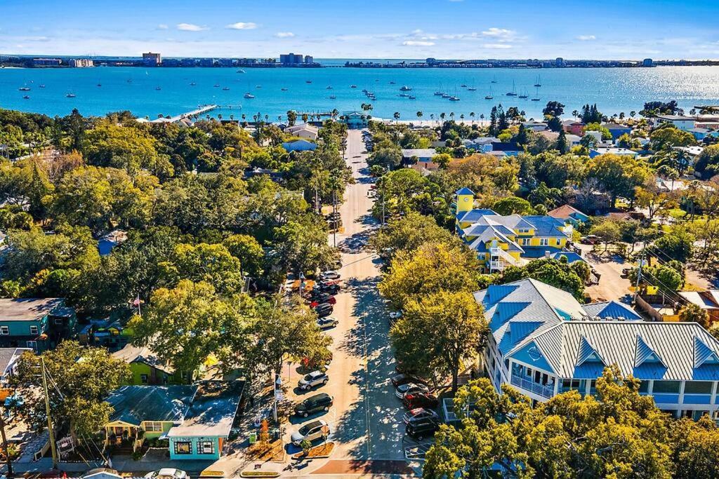Quaint Gulfport Beach Bungalow St. Petersburg Extérieur photo