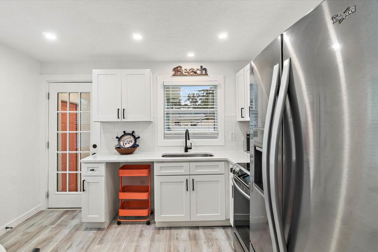 Quaint Gulfport Beach Bungalow St. Petersburg Extérieur photo