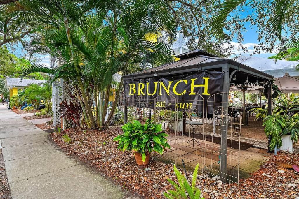 Quaint Gulfport Beach Bungalow St. Petersburg Extérieur photo