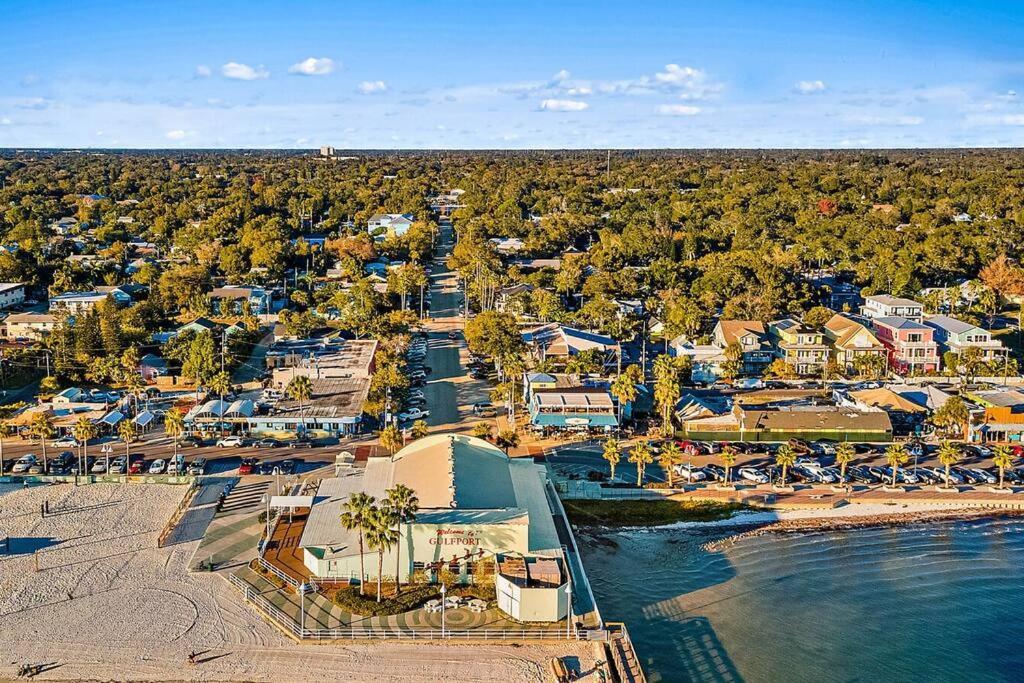 Quaint Gulfport Beach Bungalow St. Petersburg Extérieur photo
